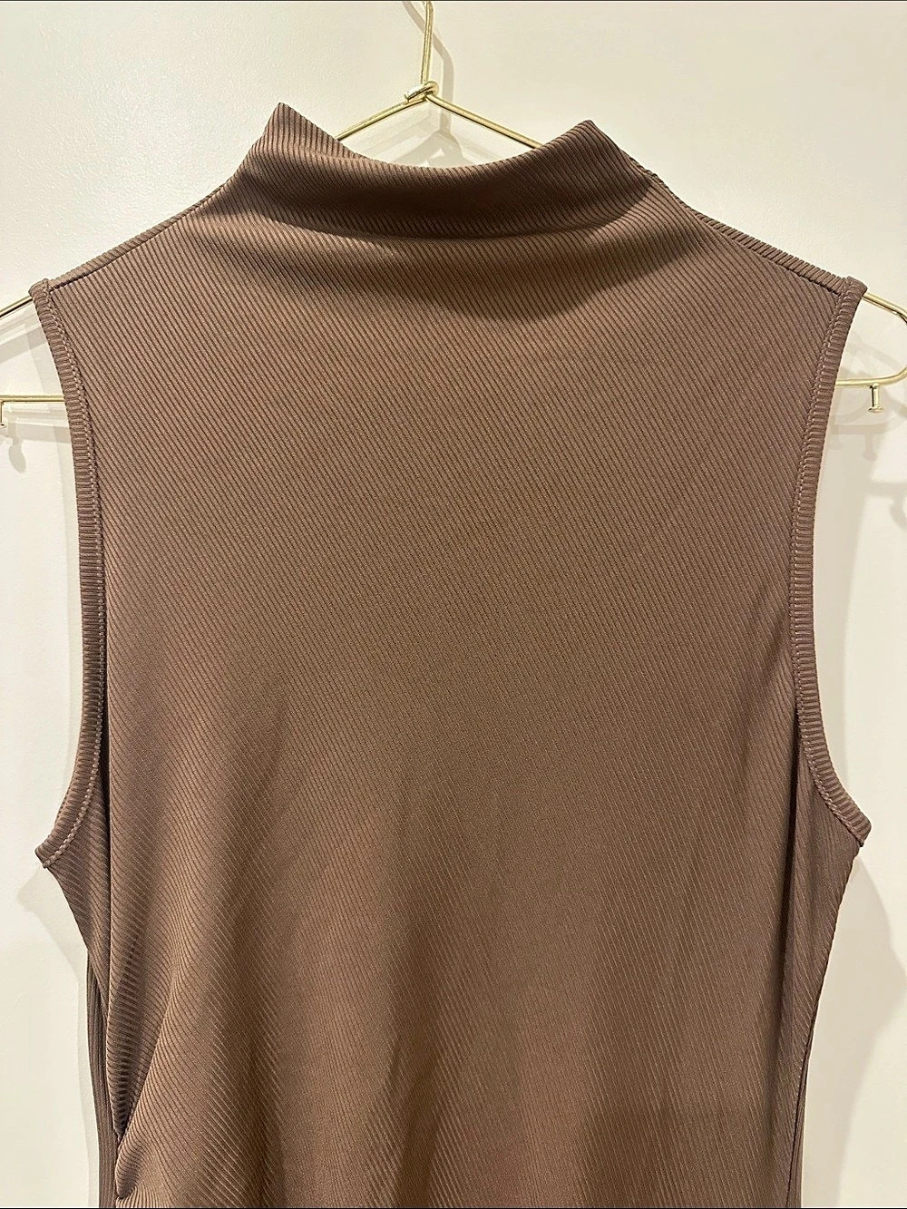 CIDER Brown Ruched Mock Neck Sleeveless Maxi Dress - Picture 3 of 4